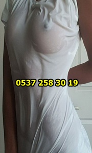 Atakent Bölgesinden Özgür ve Etkileyici Bayan Escort