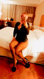 Atakum Bölgesinin Esrarengiz Escort Bayan Partneri