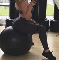 Atakum Escort Bayan Partner: Ruhunuzu Hareketlendiren Mavi Gözlü Güzellik