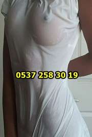 Atakent Bölgesinden Özgür ve Etkileyici Bayan Escort