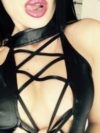Çarşamba Escort Bayan İlanları - Zaferin Baş Döndüren Atmosferi